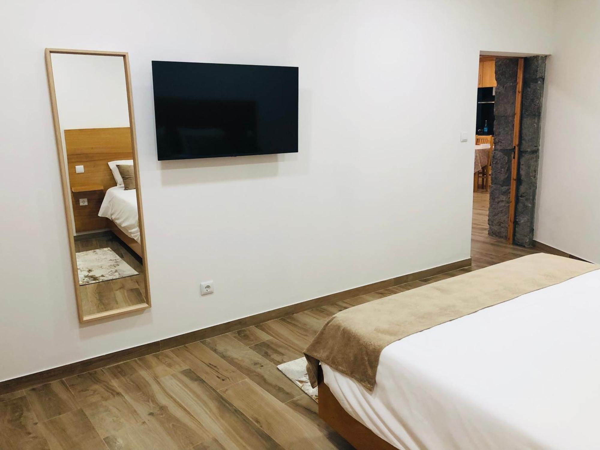 Amu- Apartamentos Misterios Da Urzelina מראה חיצוני תמונה